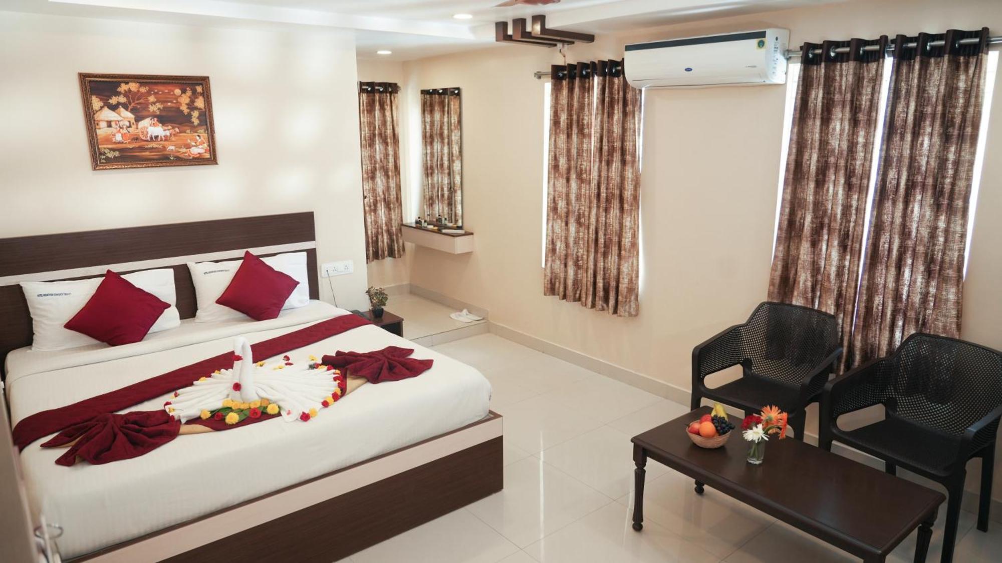 Hotel Mountview Comforts Tirupati Eksteriør billede