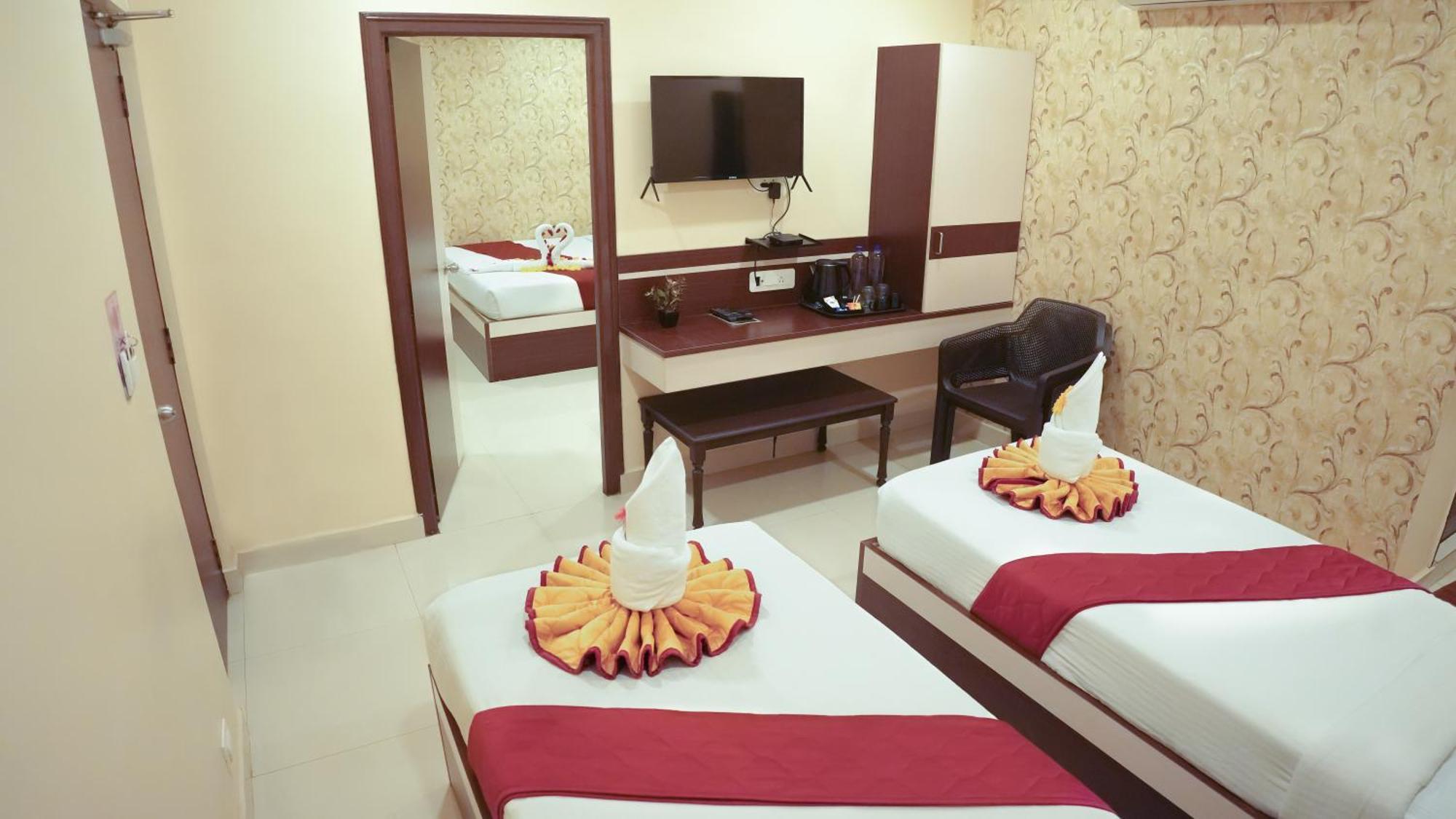 Hotel Mountview Comforts Tirupati Eksteriør billede