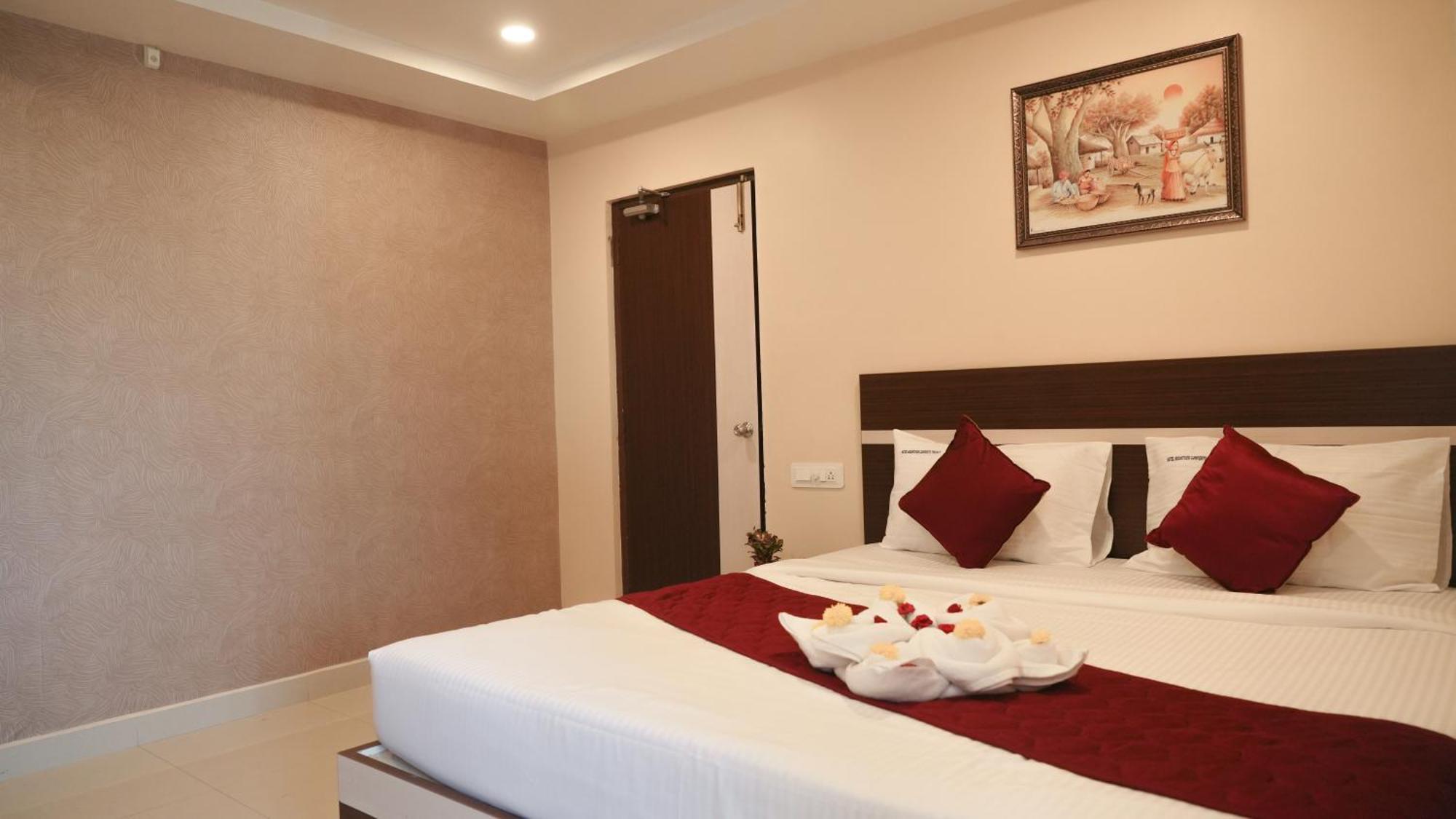 Hotel Mountview Comforts Tirupati Eksteriør billede