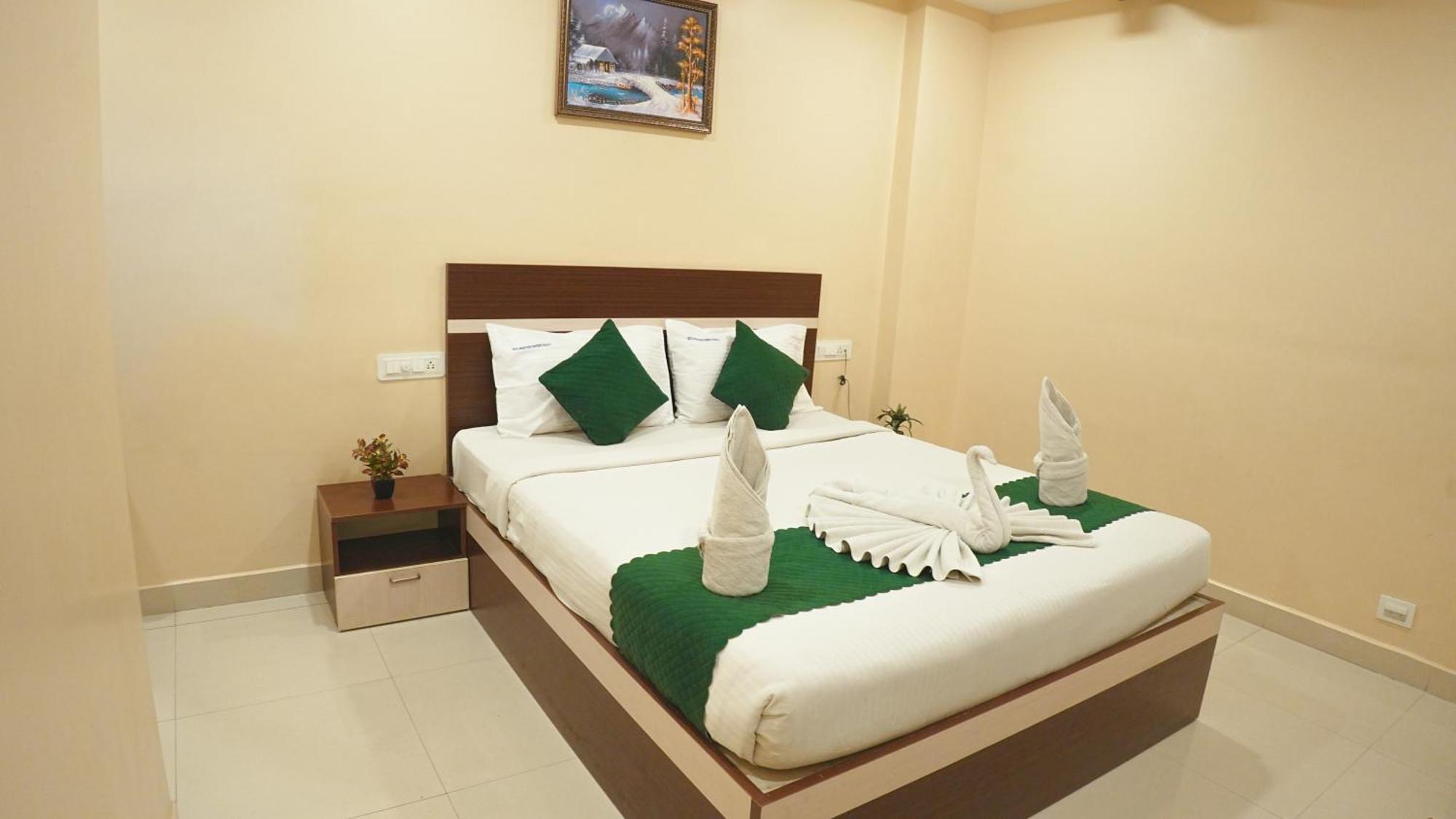 Hotel Mountview Comforts Tirupati Eksteriør billede