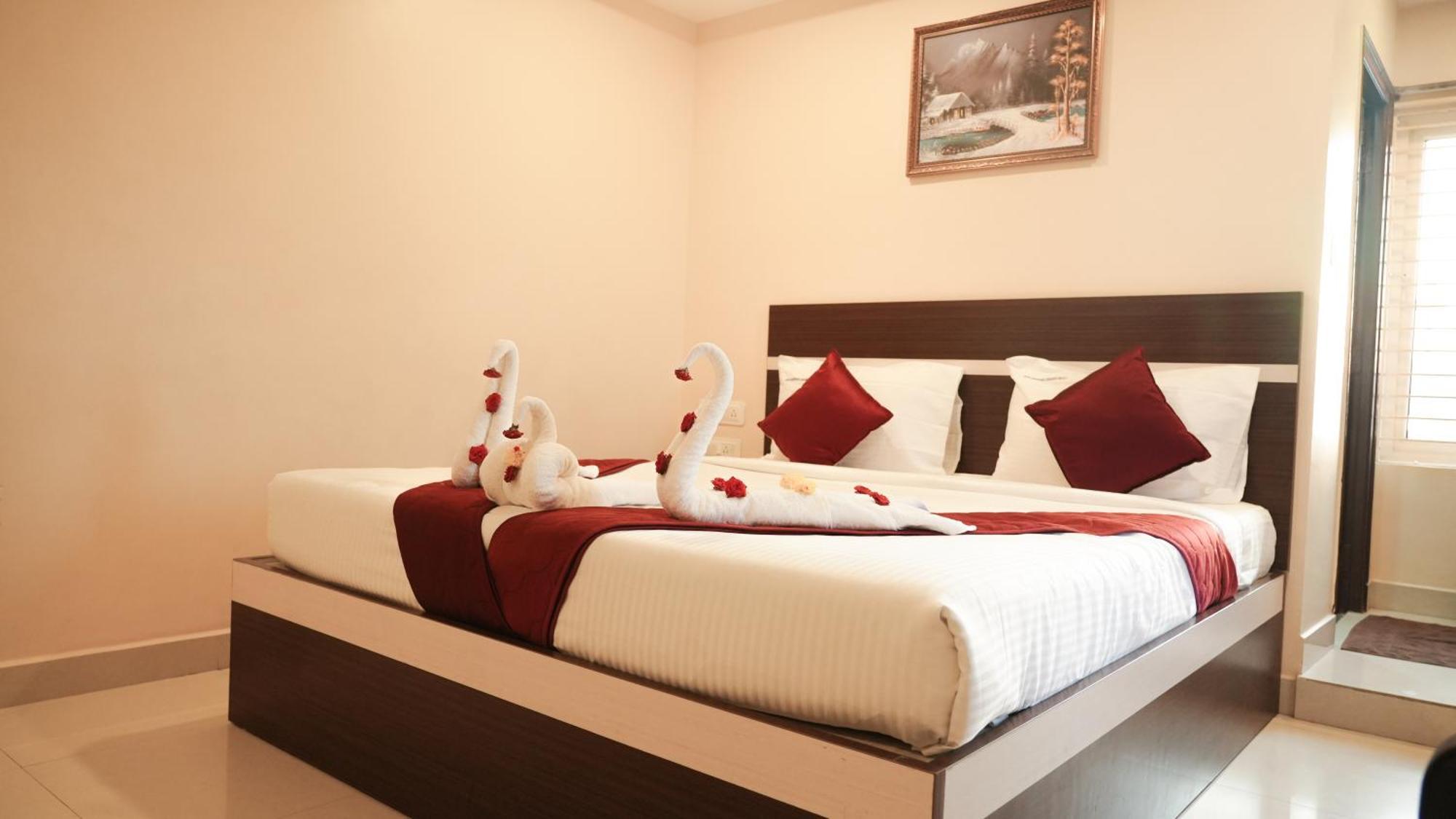 Hotel Mountview Comforts Tirupati Eksteriør billede