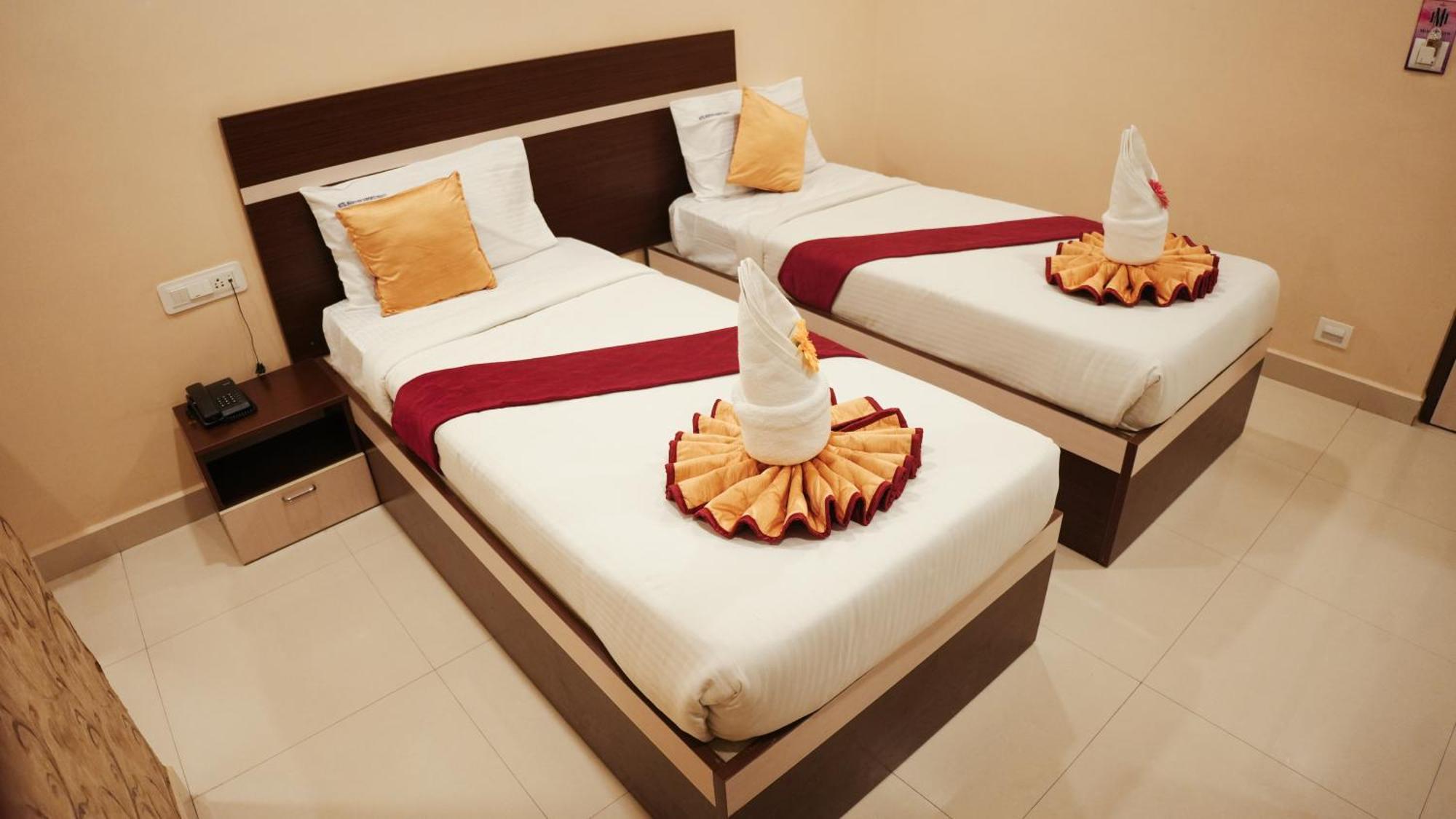 Hotel Mountview Comforts Tirupati Eksteriør billede
